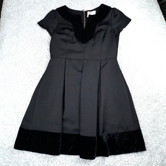 Sail to Sable Little Black Dress Velvet Trim Womens 6 - Picture 1 of 7